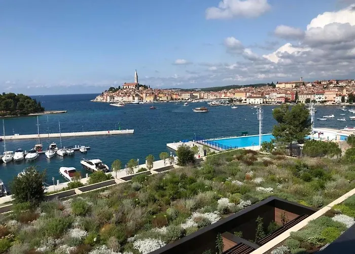 Maestral Ρόβινι