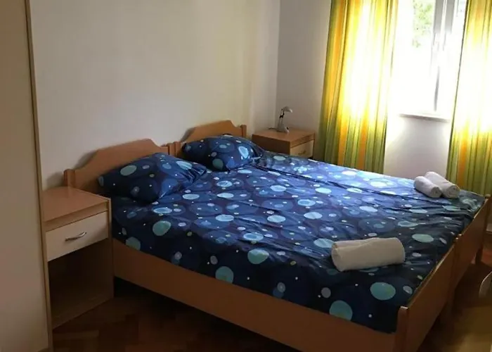 Apartment Maestral *